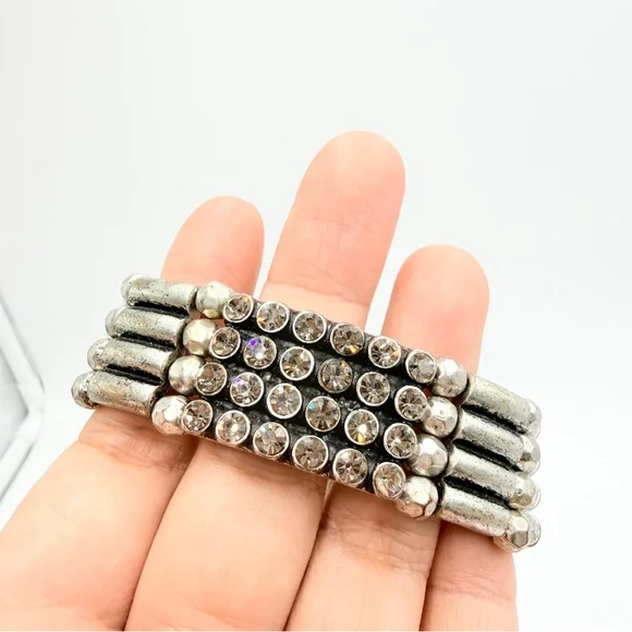 Jessica Simpson Silver Tone Stretch Bracelet Rhinestone Statement - Picture 7 of 8